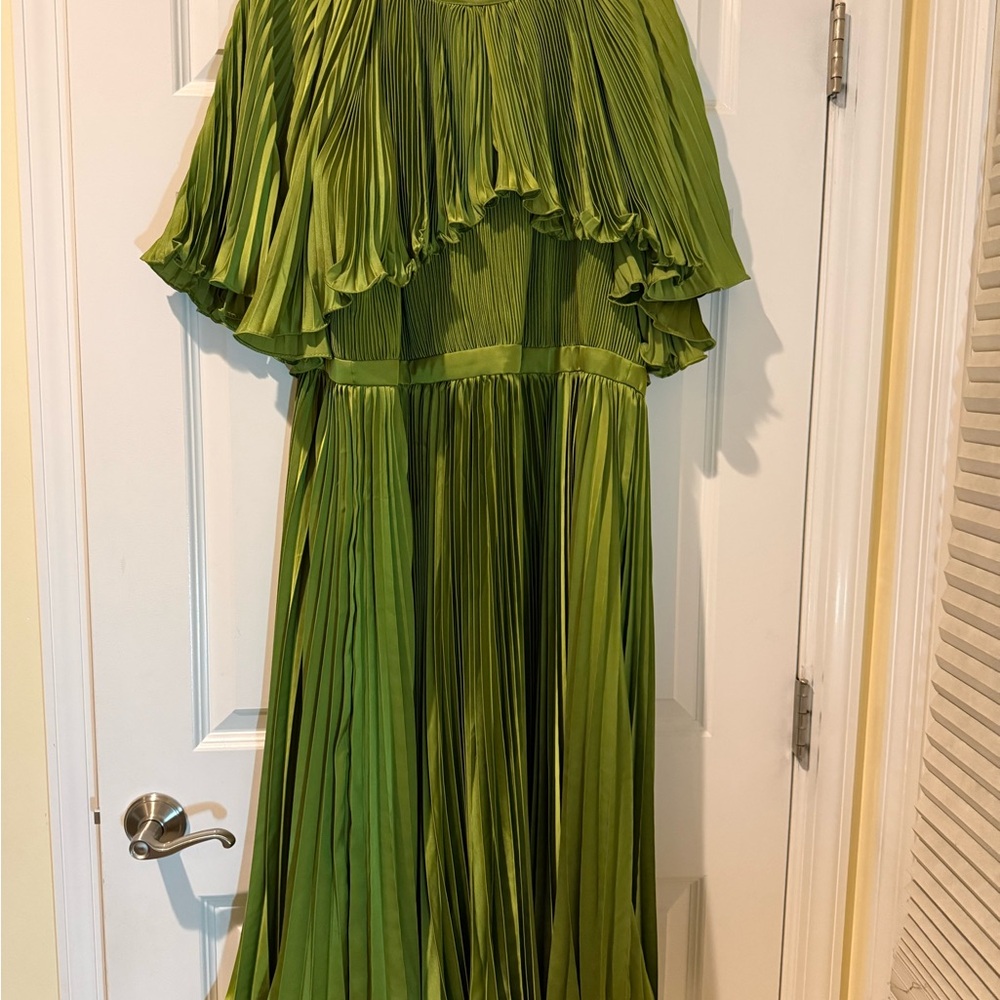 Mac Duggal Apple Green Pleated Caplet Dress - Picture 2 of 5